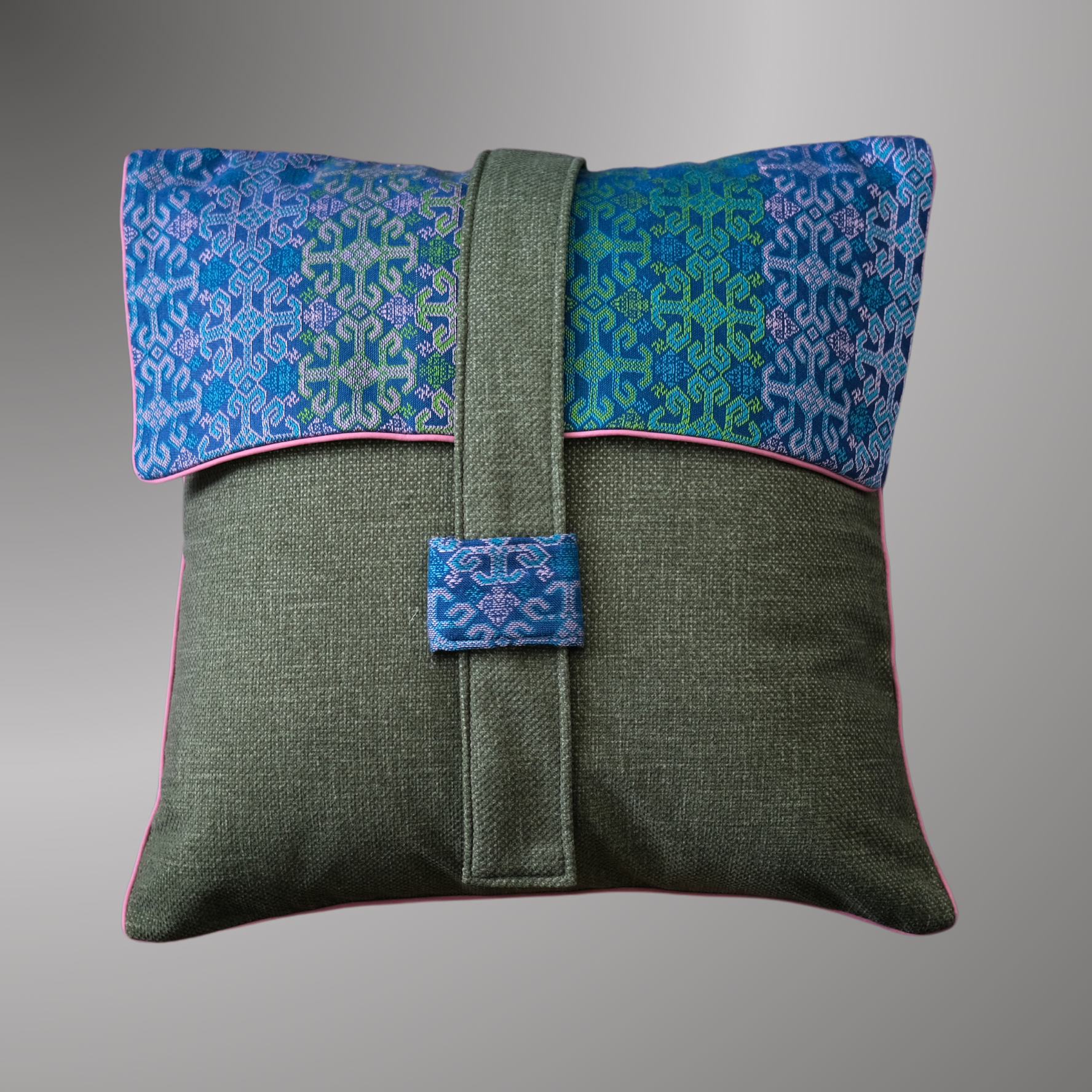 20" x 20" Handcraft Throw Pillow Case Set #209